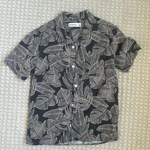 A&F boys 7/8 short sleeve linen blend shirt